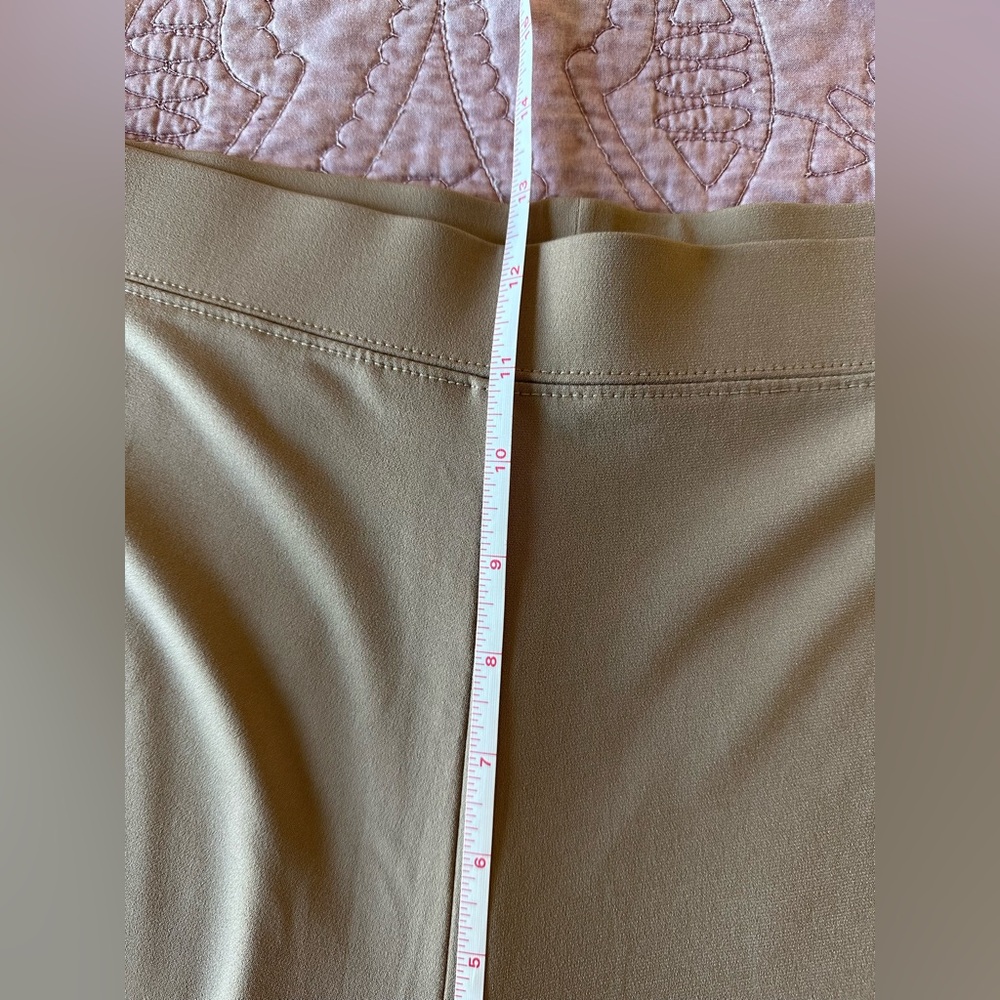 NWOT Susan Graver Liquid Knit Women's Tan Pants - Medium - Picture 6 of 14